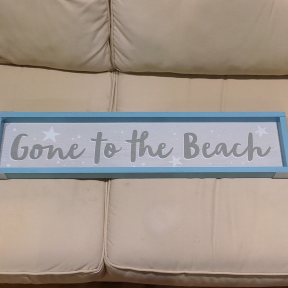 Gone To The Beach Sign - Picture 1 of 4